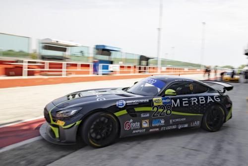 filippo-bencivenni-campione-italiano-gt4-amg-nova-race-42